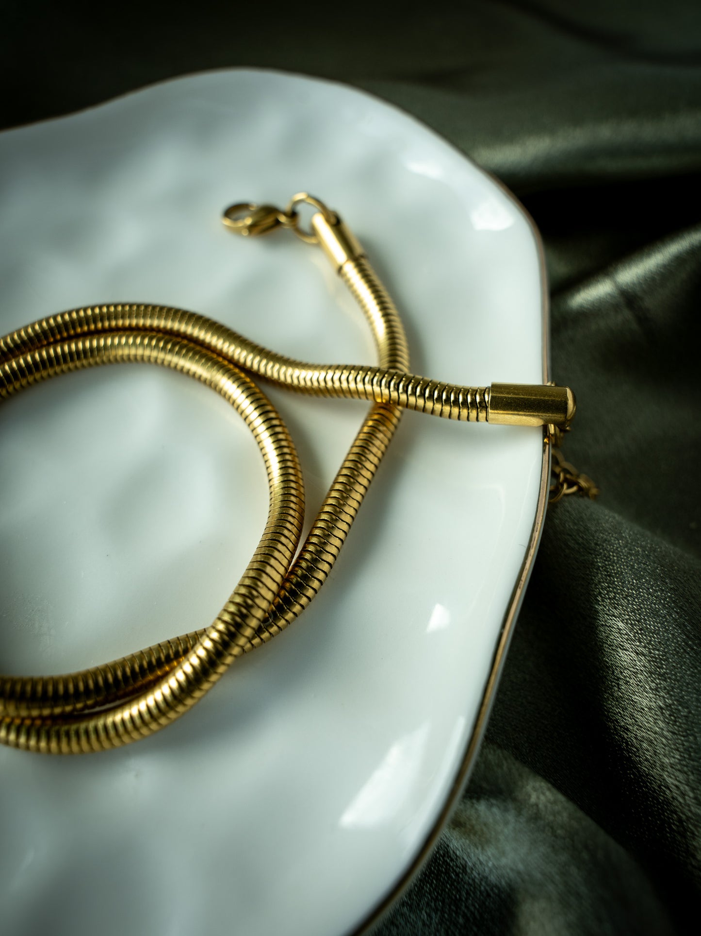 Valora Necklace
