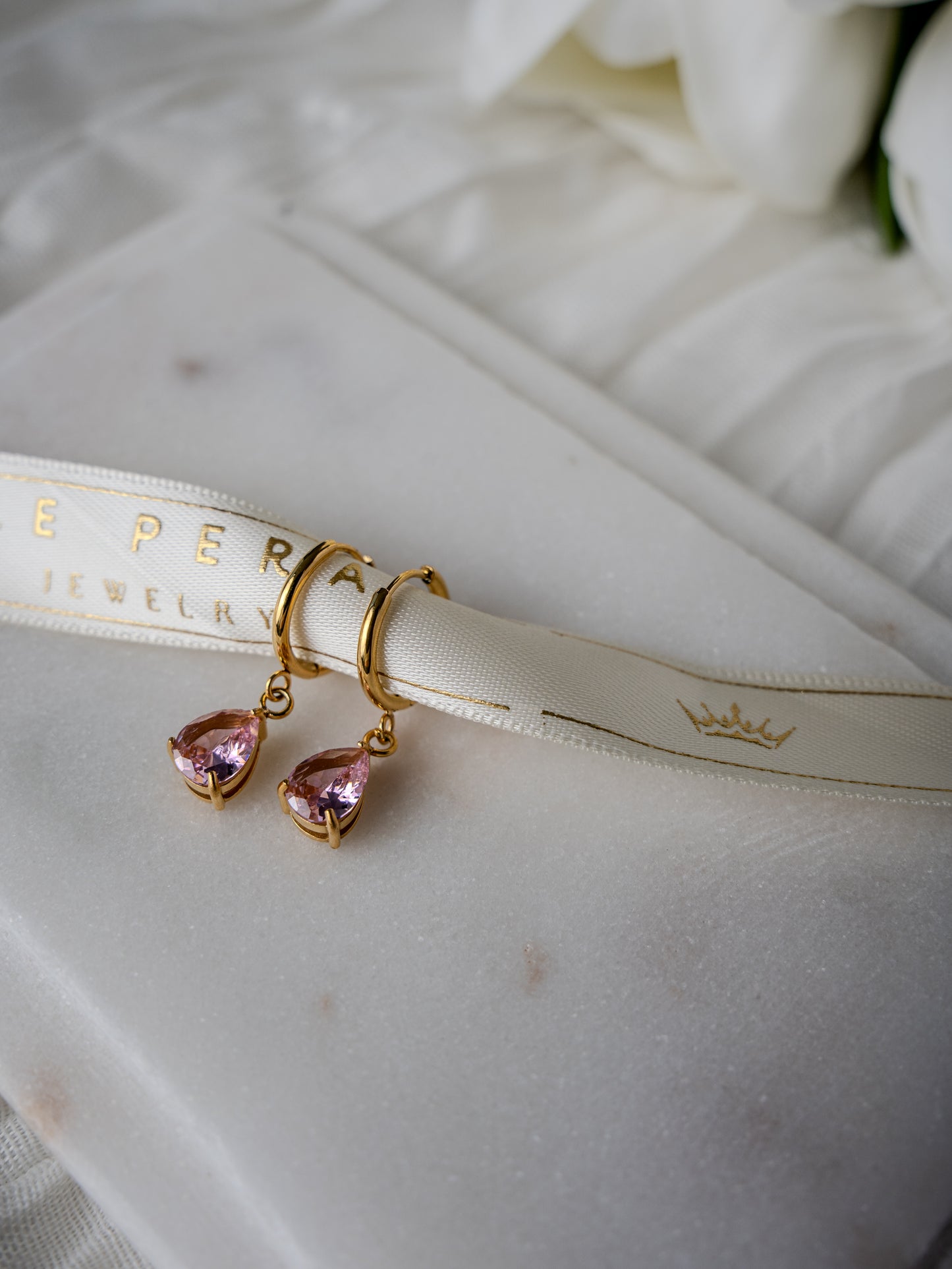 Dravie Earrings Pink