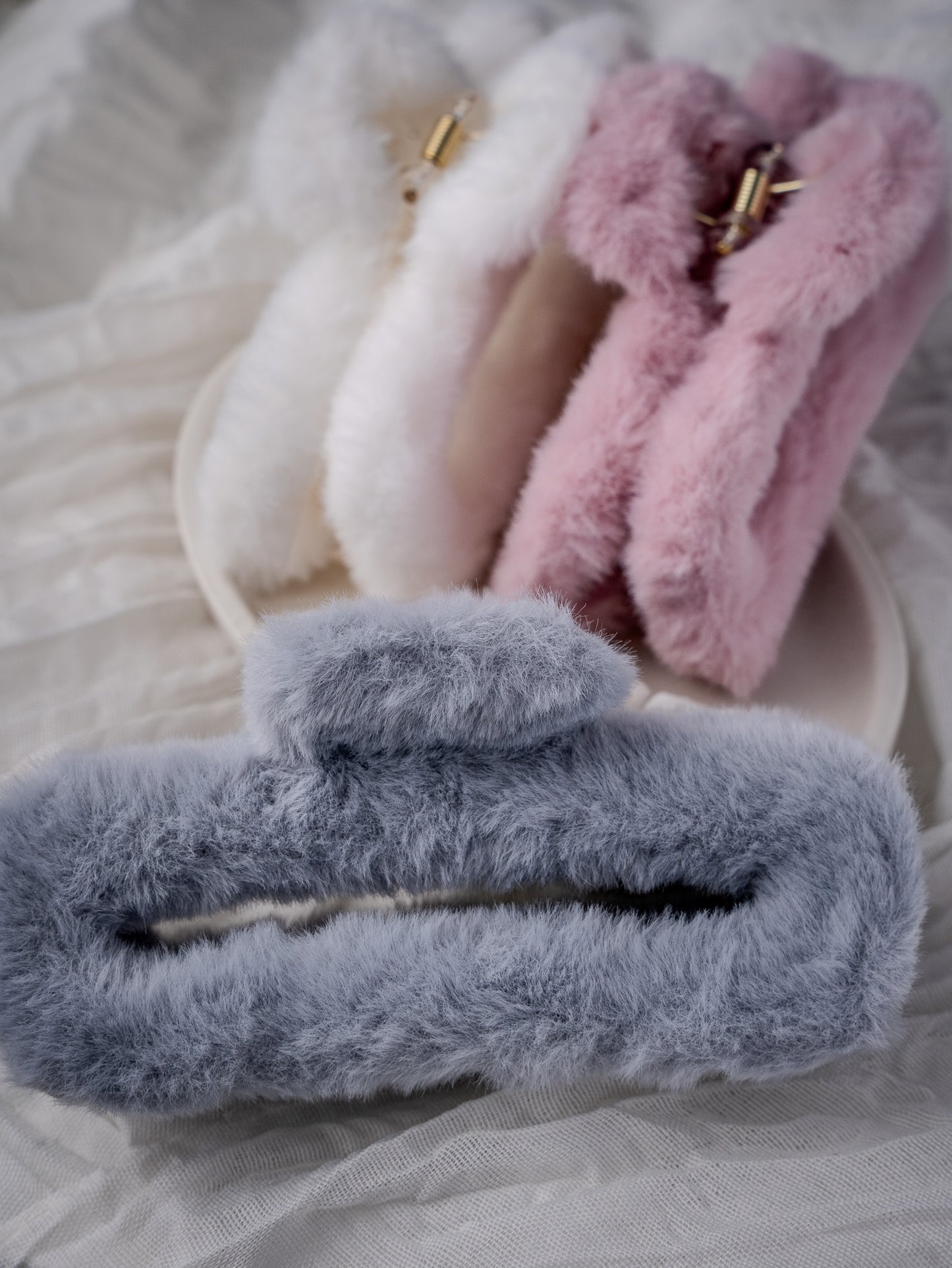 Big Fluffy Claws Blue