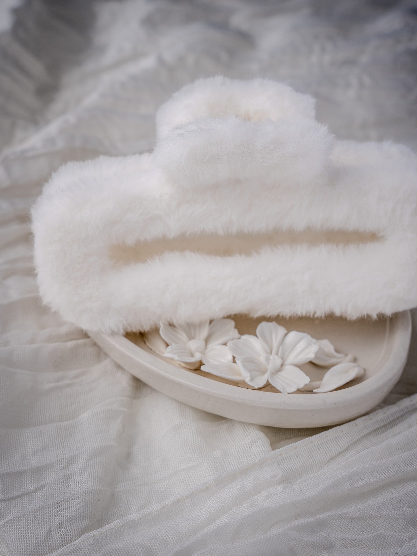 Big Fluffy Claws White