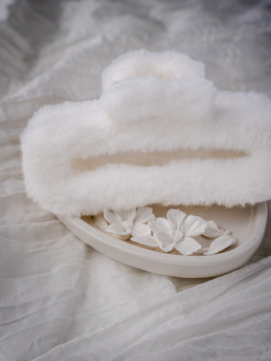 Big Fluffy Claws White