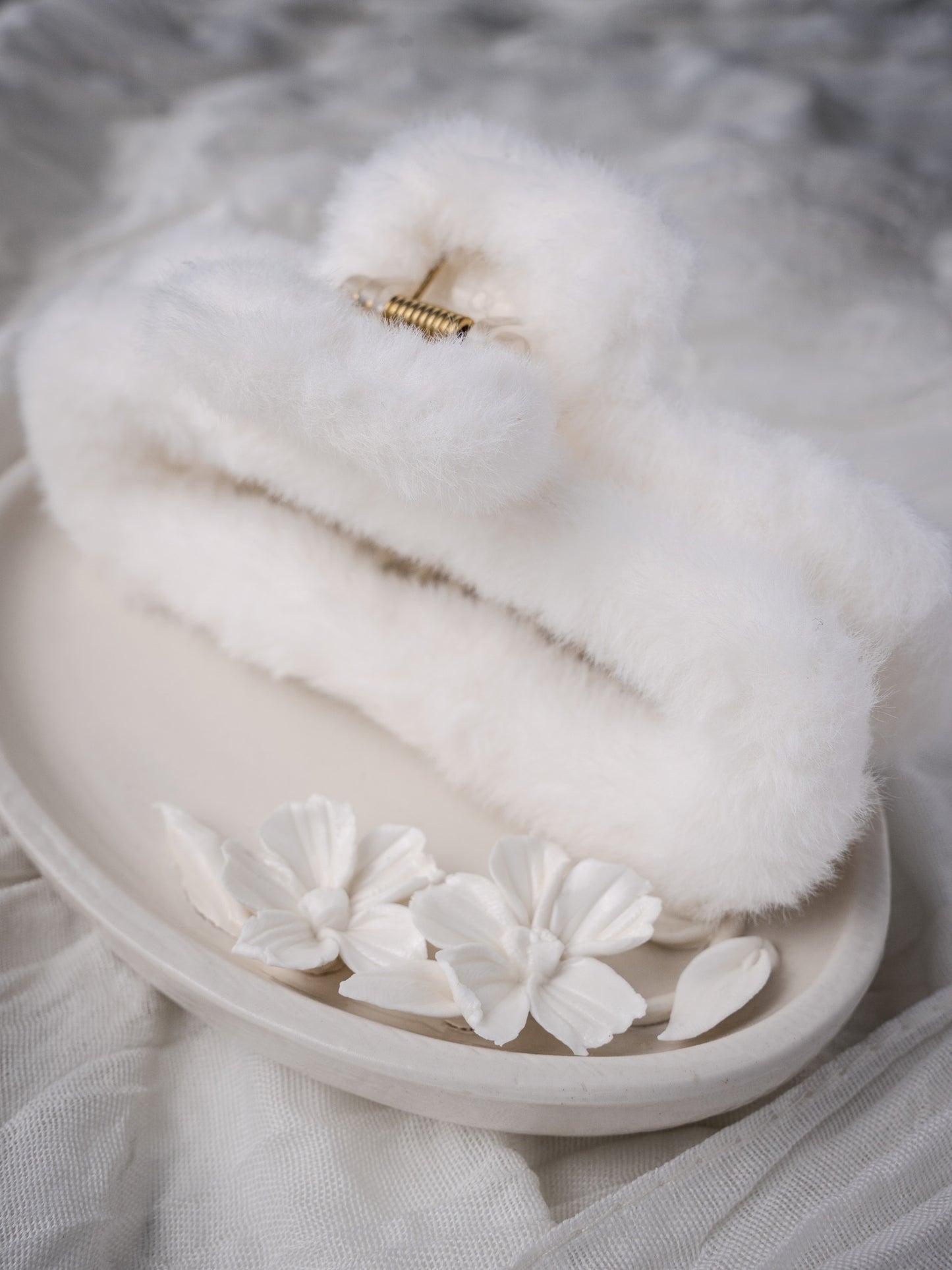 Big Fluffy Claws White