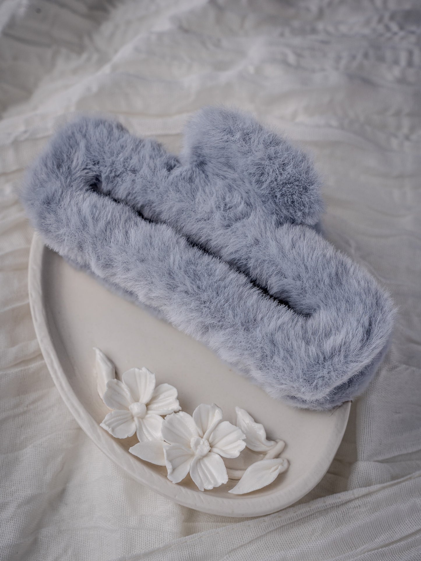 Big Fluffy Claws Blue