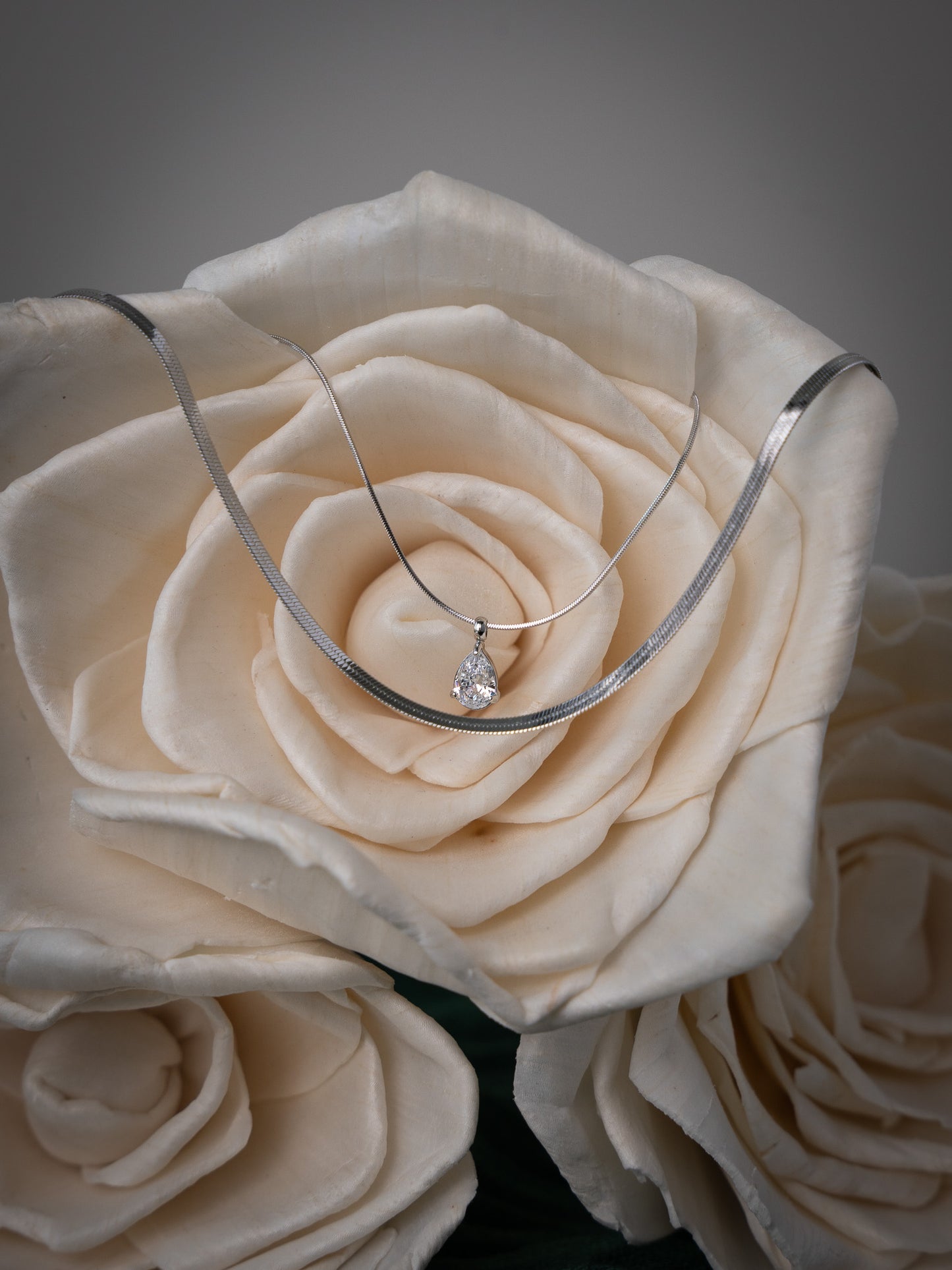 Solenne Necklace S
