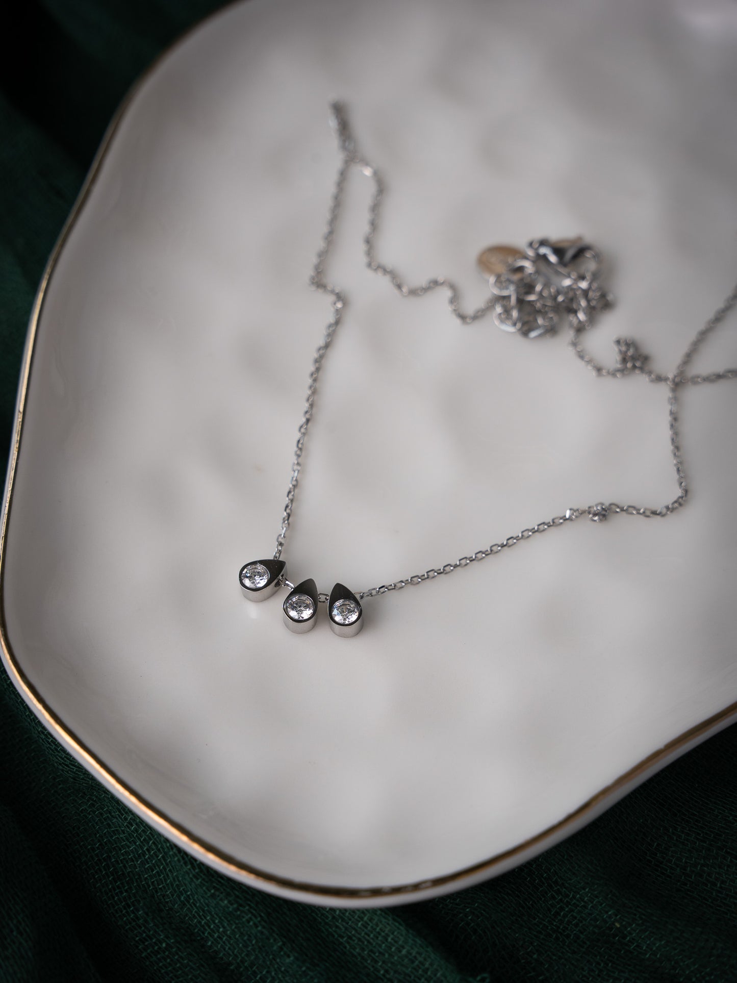 Lunisse Necklace