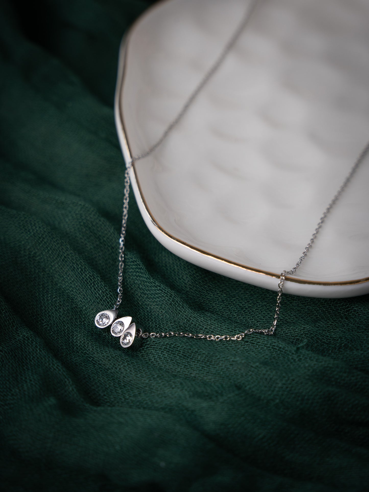 Lunisse Necklace