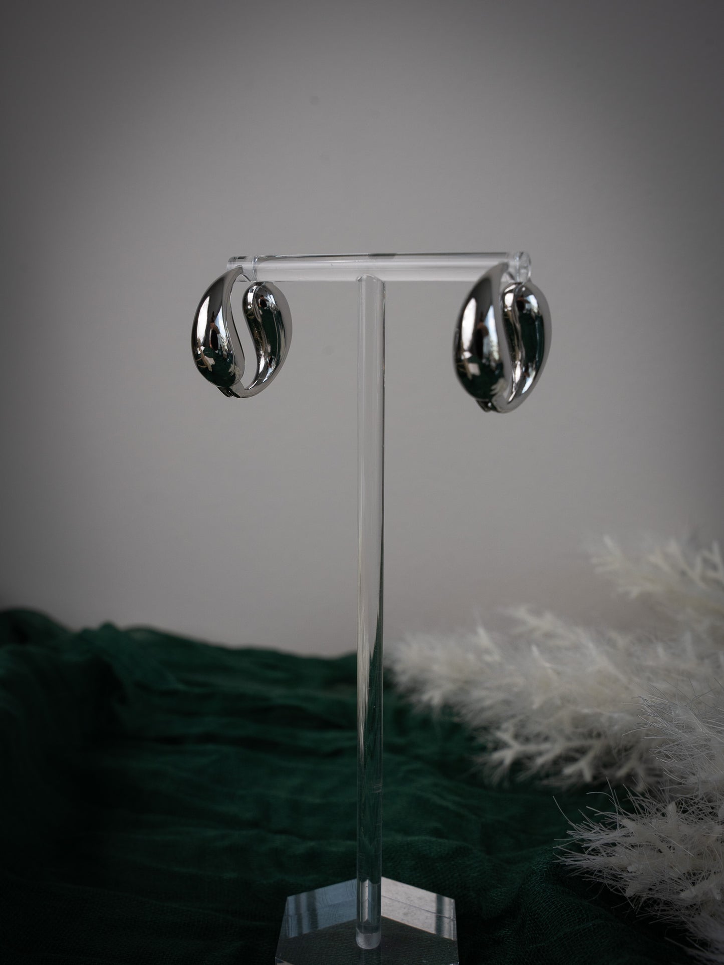 Lunava Earrings