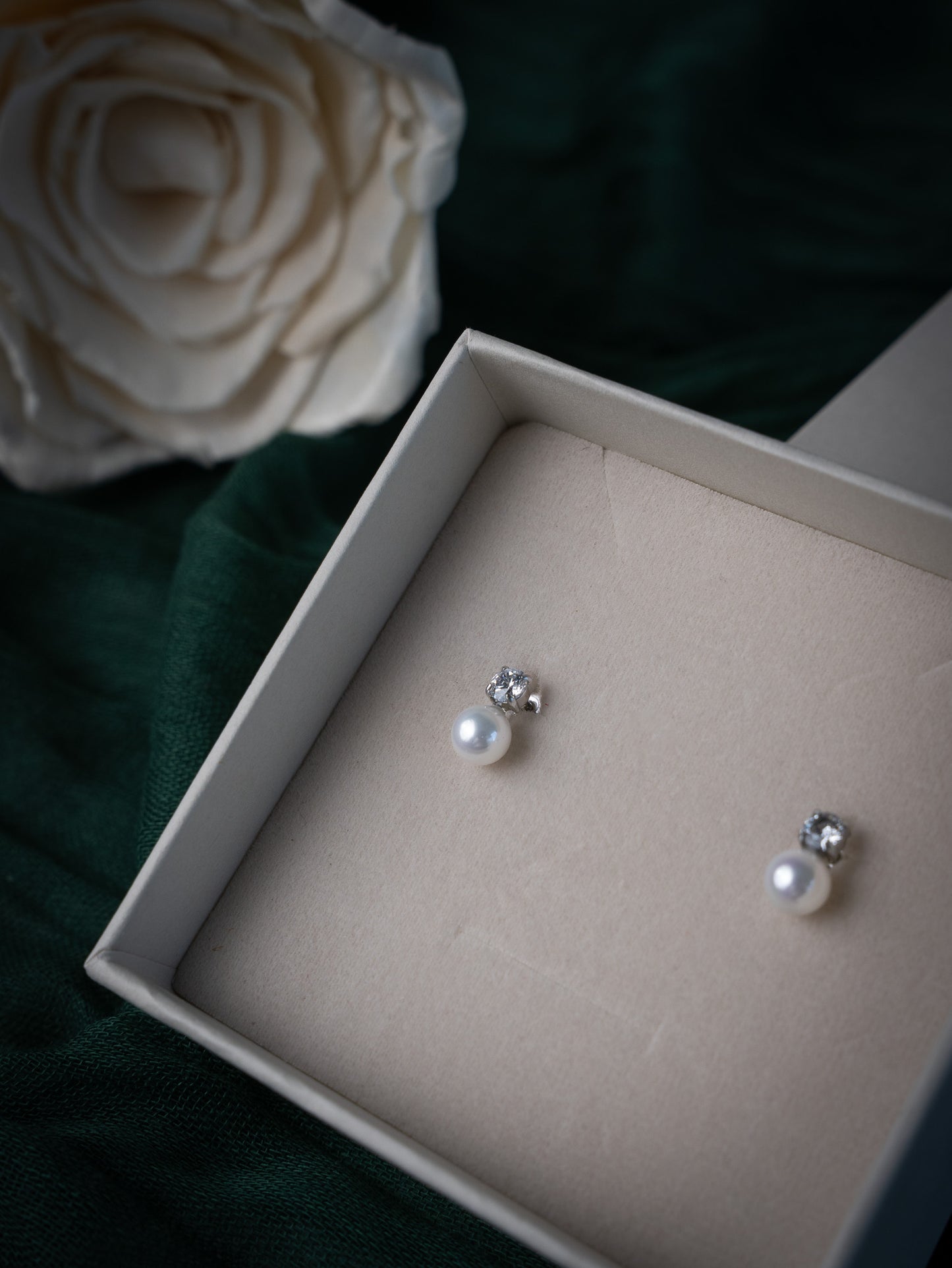 Averis Earrings S