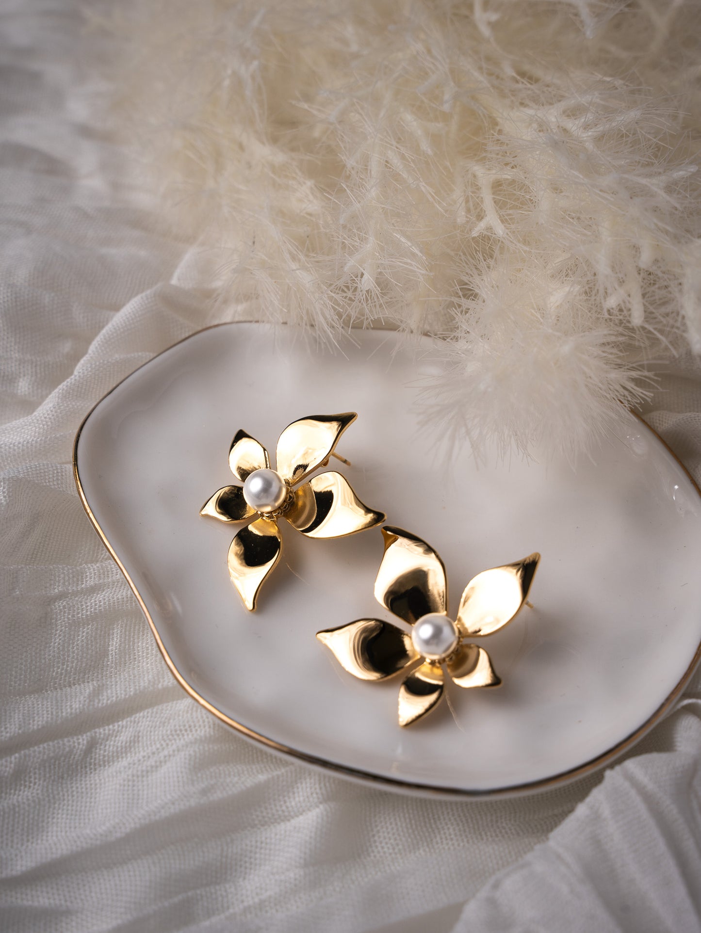 Fioré Earrings