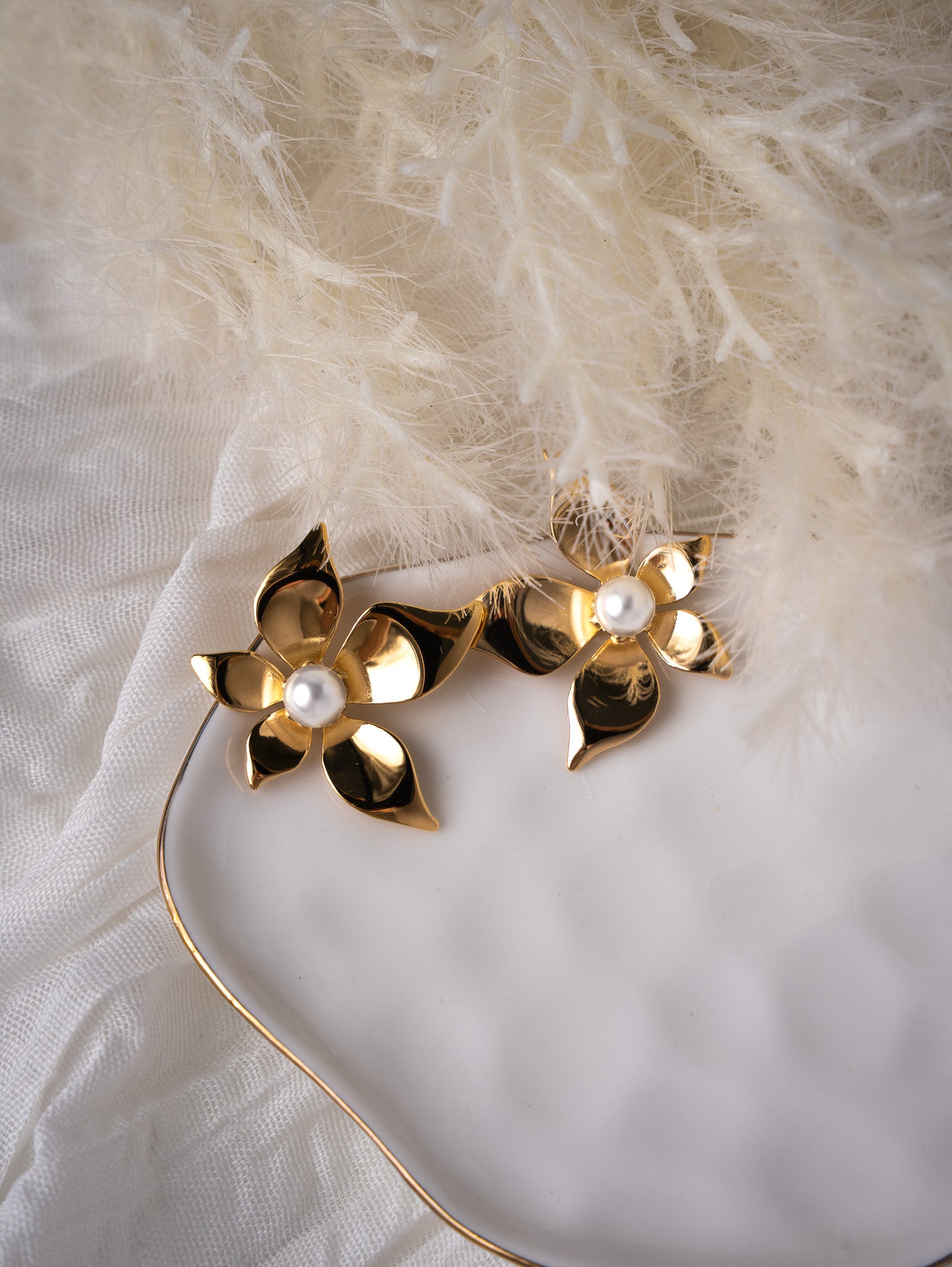 Fioré Earrings