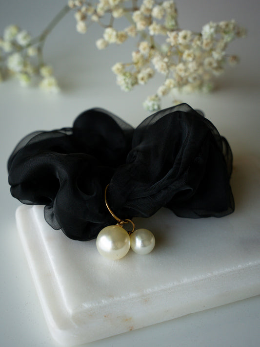 Pearl Scrunchie - Black